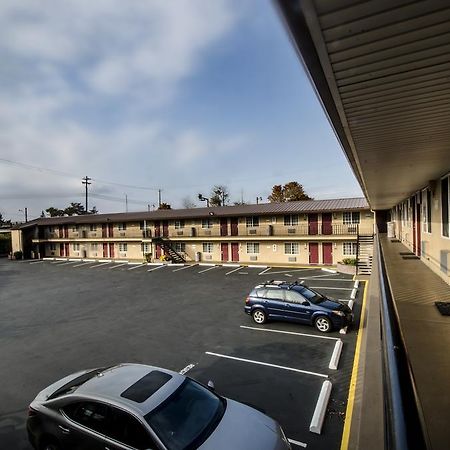 Days Inn By Wyndham Portland Central Exteriér fotografie
