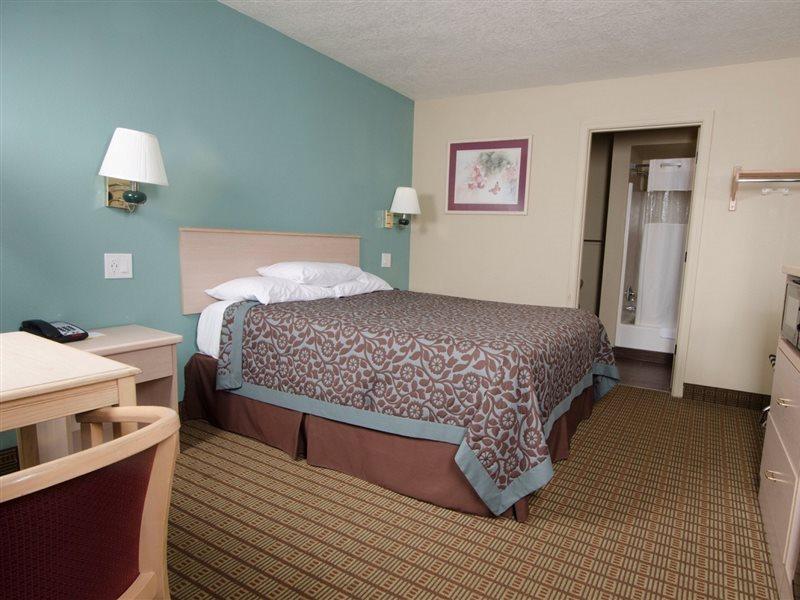 Days Inn By Wyndham Portland Central Exteriér fotografie