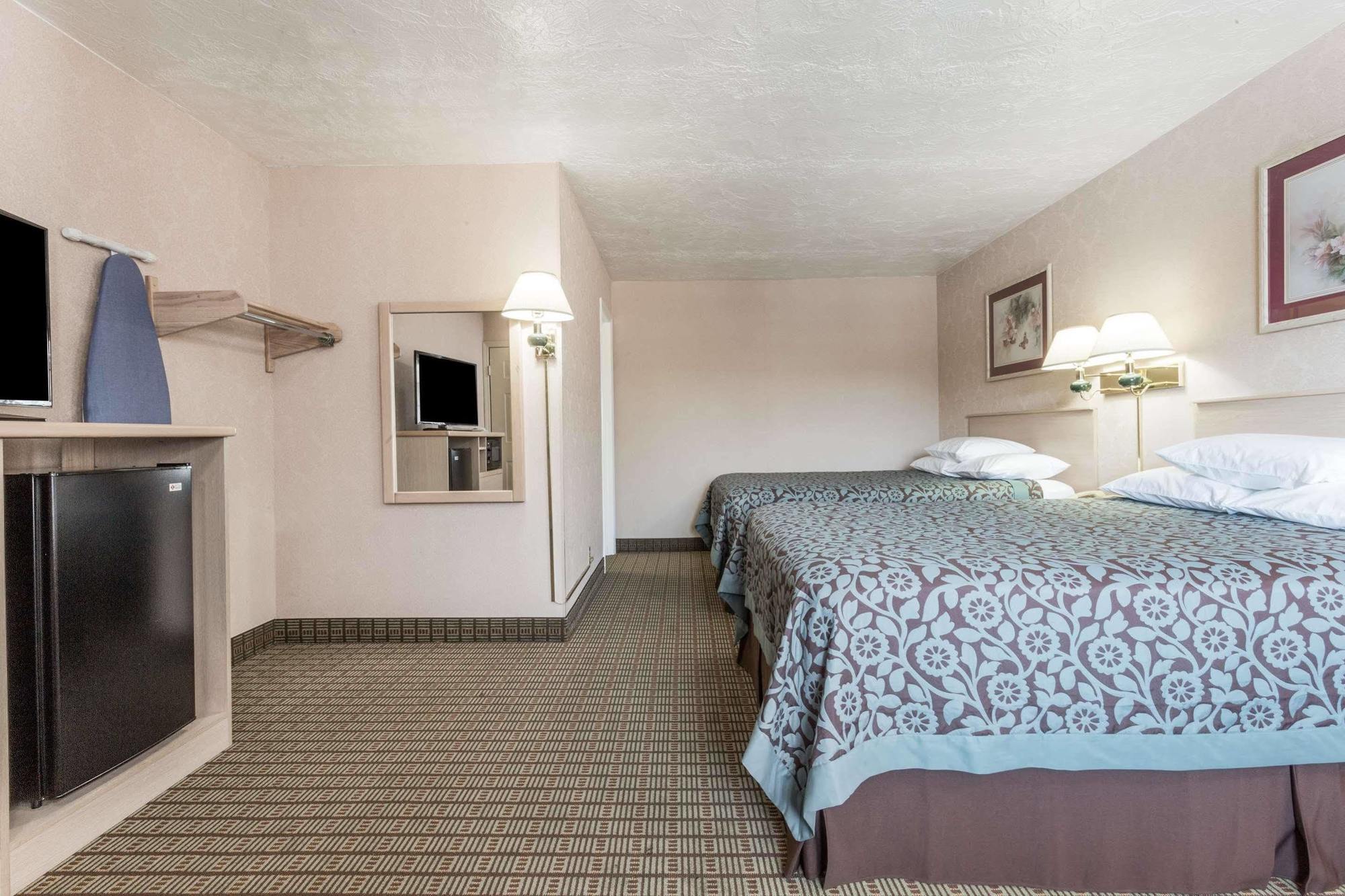 Days Inn By Wyndham Portland Central Exteriér fotografie