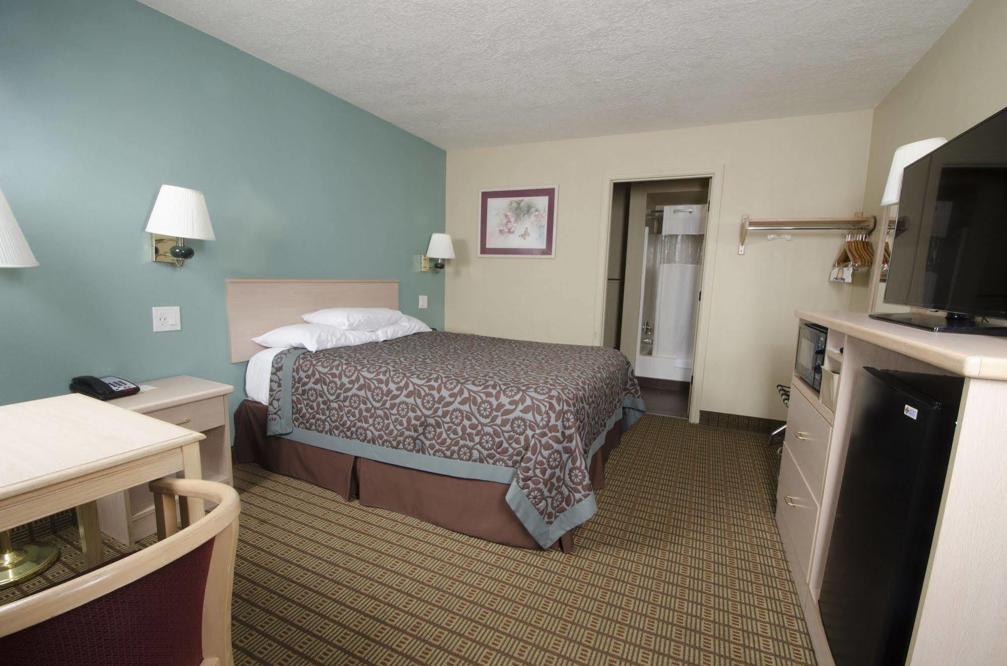 Days Inn By Wyndham Portland Central Exteriér fotografie