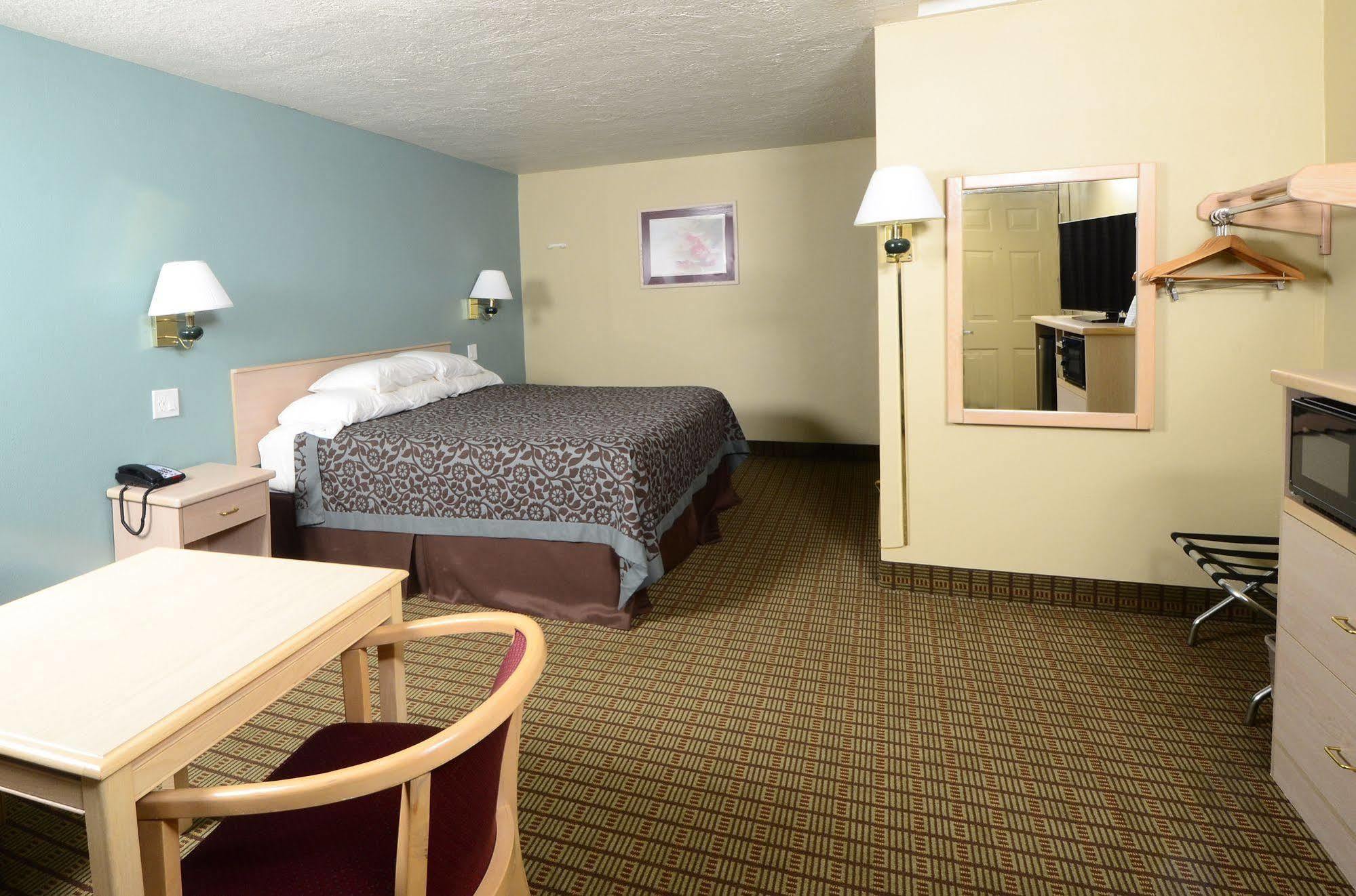 Days Inn By Wyndham Portland Central Exteriér fotografie