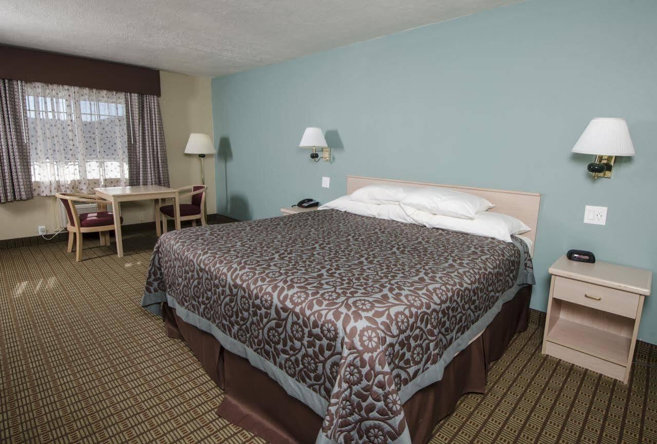 Days Inn By Wyndham Portland Central Exteriér fotografie